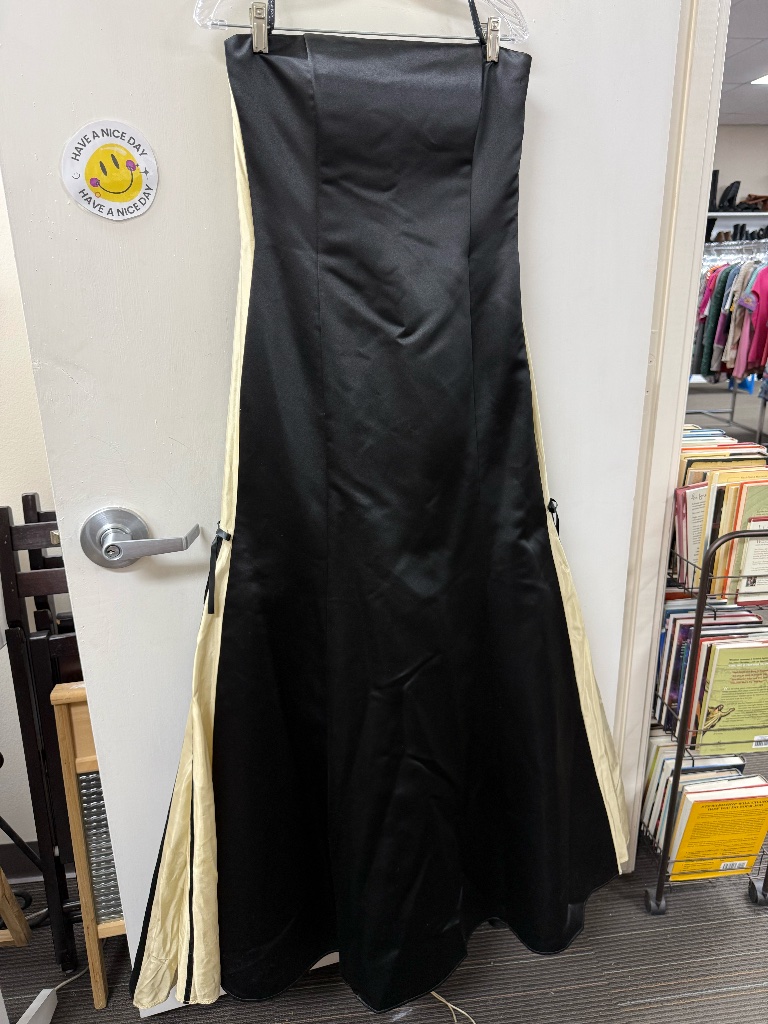 Jessica McclintockScott Mcclintock Strapless Gown